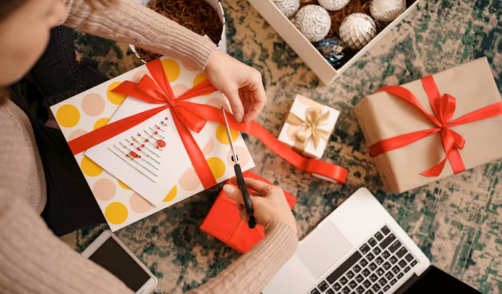 Gift-wrapping-and-personalization