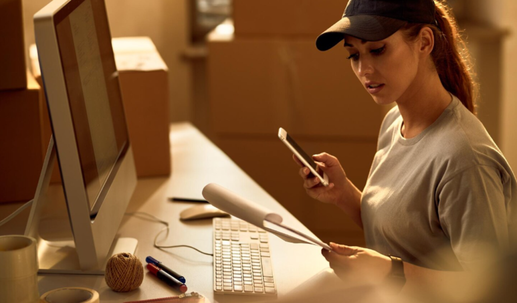 Outsourced-or-in-house-logistics